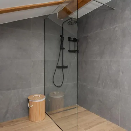 In With Wi-fi * Debeljak