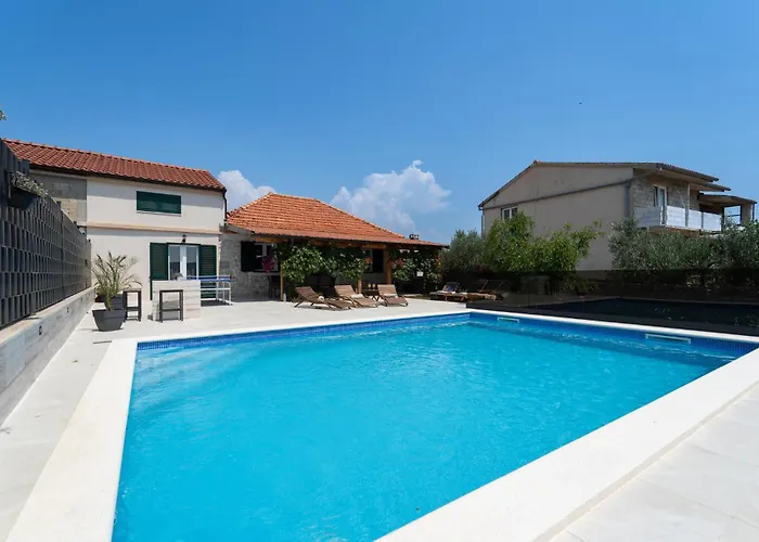 Casa de Férias In With Wi-fi Debeljak